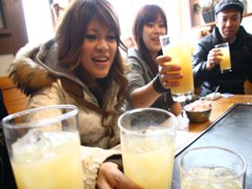 住み込みの方がたくさんいますので、一生の友達ができるかも！？
もちろんペア応募大歓迎！