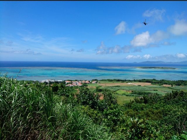 もちろん！！与那国ブルーの海も味わえます。日によってある国を見れることも。。。