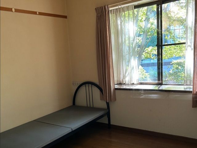 寮の内装です。
※部屋はたくさんあるので、内装異なる場合あり。