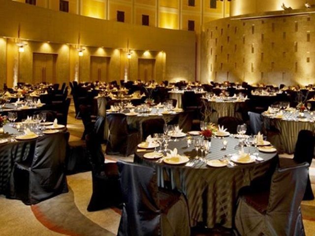 宴会場、洋食・和食レストラン会場、寿司、鉄板焼き、ポジションはたくさん☆
