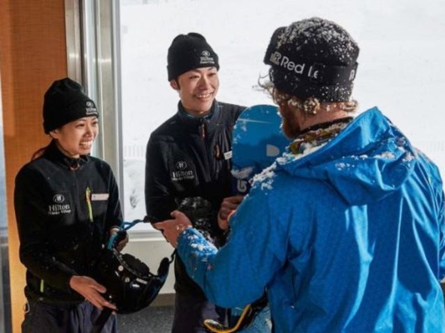羊蹄山を望むパウダースノーの聖地「ニセコ」語学活かしたい方、大歓迎です！