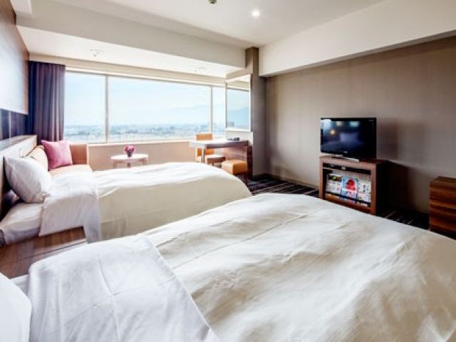 ～トイレ・お風呂付の客室寮での生活！～
綺麗な寮で生活したい方にはぴったりです☆