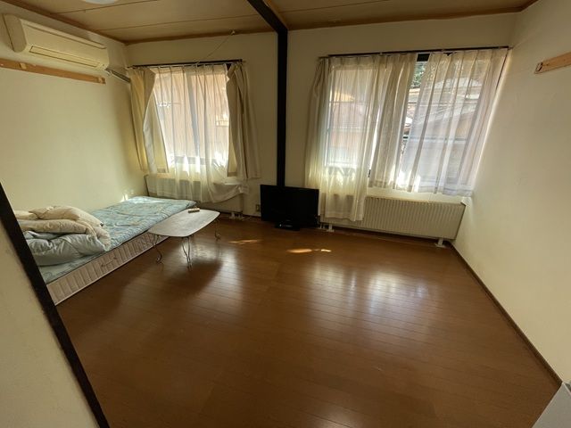 寮のお部屋はこんな感じです!!
敷地内の寮なので通勤も楽々です♪