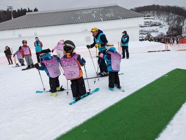 生徒は小学生以下の小さいお子様対象！
毎日癒される職場です