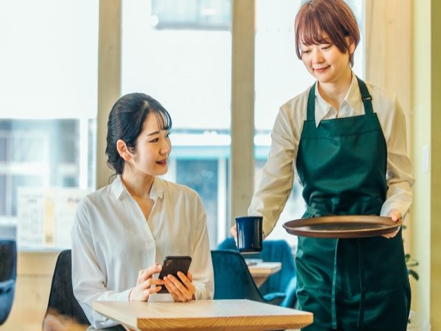 ホールスタッフのお仕事！