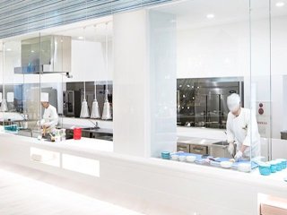 バイキングのスイーツ部門の募集！！スイーツ作りやパティシエを目指している方は必見です♪