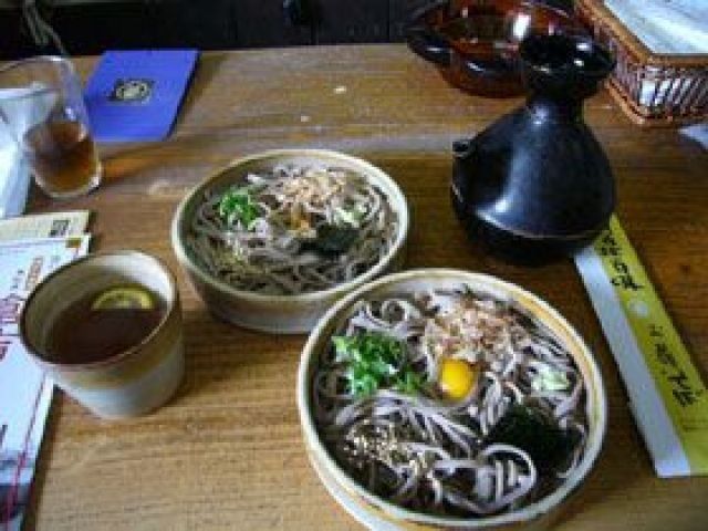 ご当地グルメもどうぞ