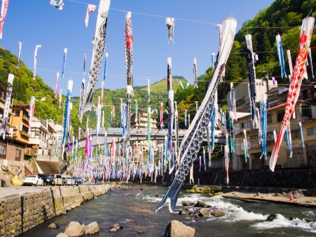 珍しい仲居補助のお仕事です。