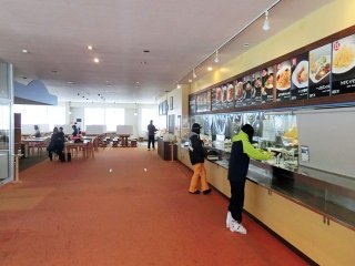 【スキー場×個室寮】人気条件盛りだくさん！風通しも良い就業先になります☆