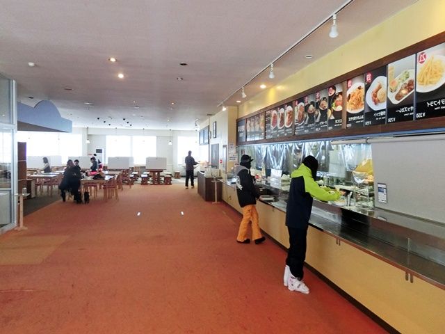 ゲレンデレストランでのお仕事になります☆