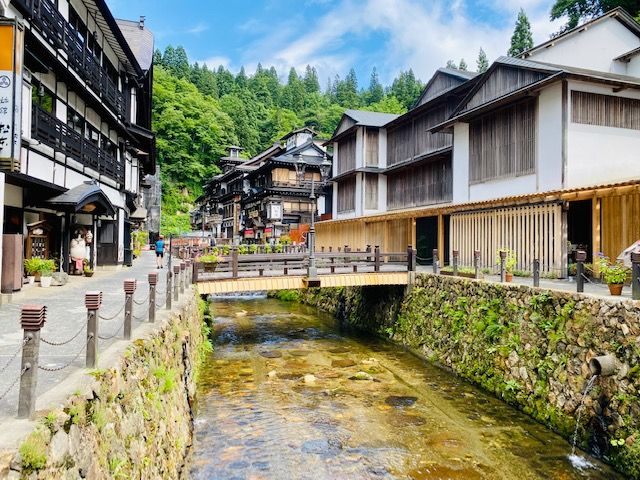 温泉街の中には足湯もあります♪