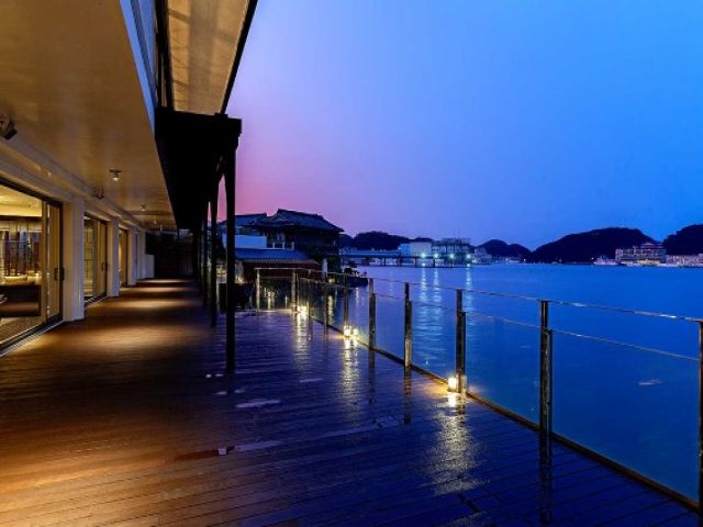 夜もまた雰囲気が変わりますよ！