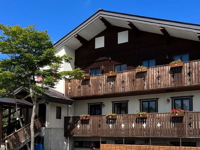 白馬のおしゃれな貸別荘でのお仕事です！白馬で素敵な冬を過ごしましょう＊