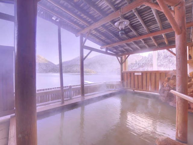 休日は職場イチオシの温泉で存分に癒してください♪