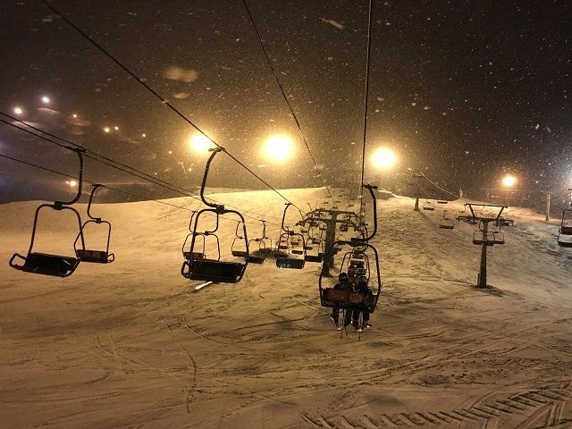 ナイターあります！夜の雪景色は日中とは違った良さがあるんです♪