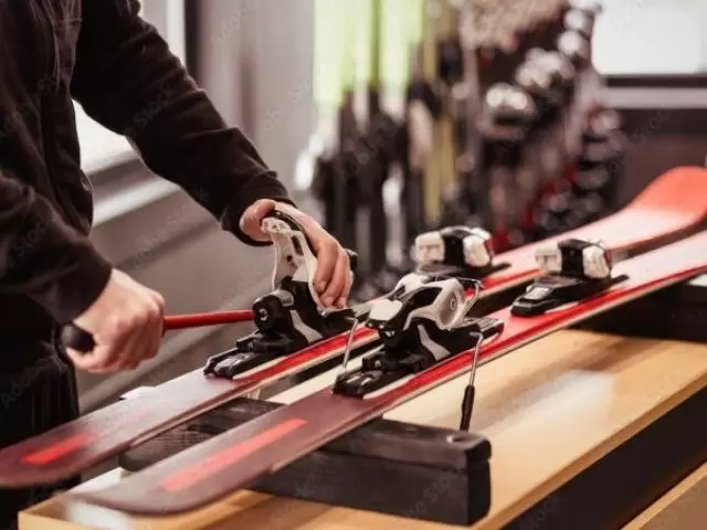 スキー場のレンタル業務！！