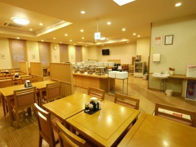 夕食レストランでのお仕事です