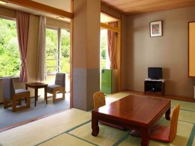 落ち着いた雰囲気の旅館です！！