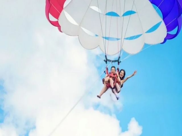 宮古島の海と空を大満喫！！
楽しいことが好きな人にピッタリ♪♪