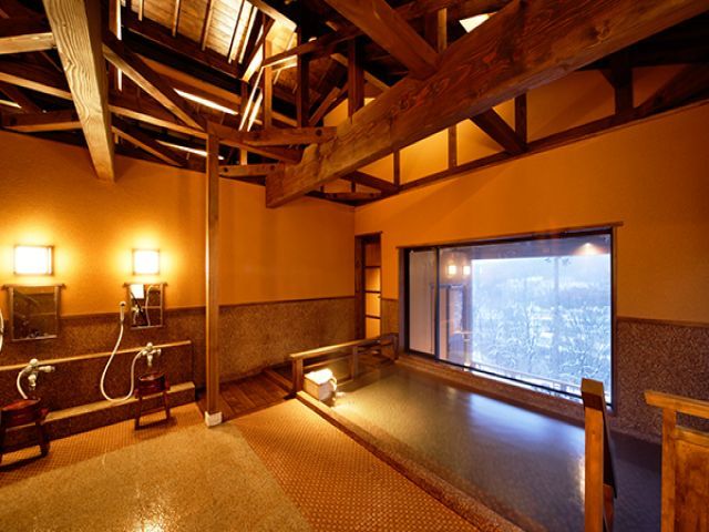 大浴場に毎日入れます！寒い季節は温泉で芯まで温まりましょう！