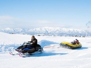 雪原を利用したアクティビティスタッフ募集！レア職種のためご興味ある方はご応募お早めに！