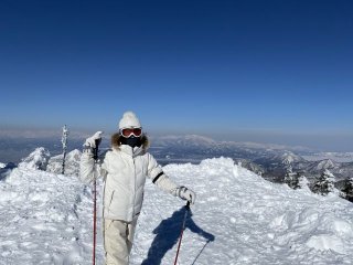 滑れるスキー場多彩なリフト券付き！ペアの応募も大歓迎★スキー場隣接宿泊施設のホール業務！