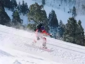 石川のスキー場の求人！
北陸エリアで滑れるところはレアです！