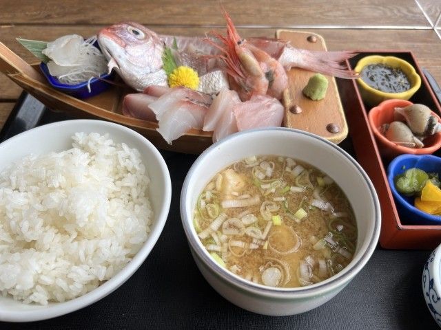 新潟はグルメの街！
休日はスキーだけでなく新潟の街並みを楽しむのもおすすめ♪