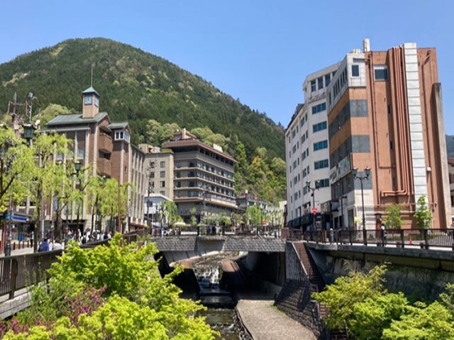 大人気下呂でのお仕事です！
教育体制しっかりしており、安心して勤務できます。