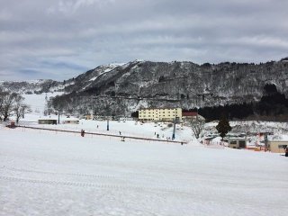 スキー場内にあるホテルで勤務してみませんか？