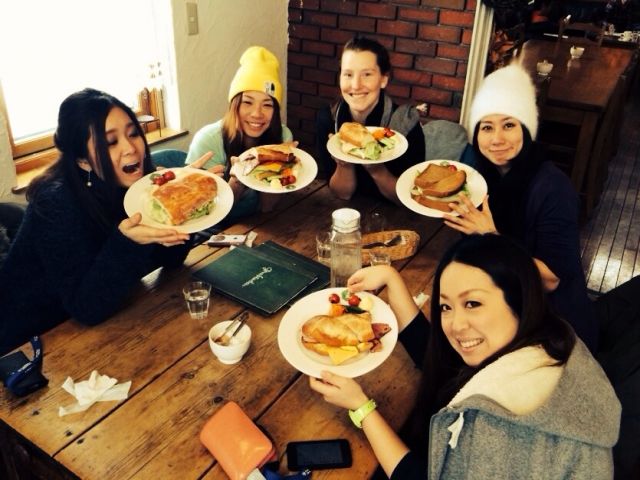 リゾートバイトを通じて沢山の出会いがありますよ☆