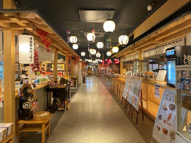 3F売店では、アルコールや乾き物、軽食販売をメインにご対応を頂きます。