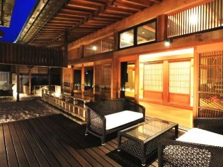 【個室！コンビニスーパー徒歩5分！】ラグジュアリーな旅館で仲居のお仕事しませんか！