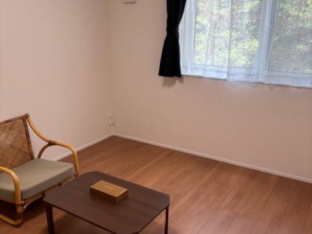 お部屋はフローリングタイプの洋室！