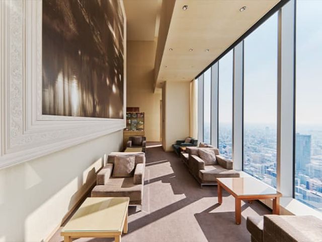 職場は高層階なので綺麗な景色の中でお仕事できちゃいます＊