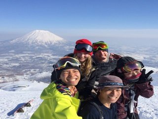 世界的知名度が高いニセコヒラフでの募集！