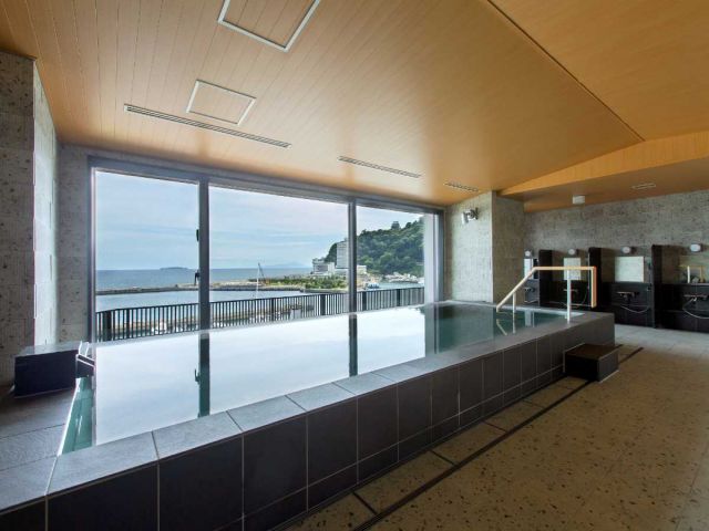 ♪広々とした温泉が利用出来ます♪