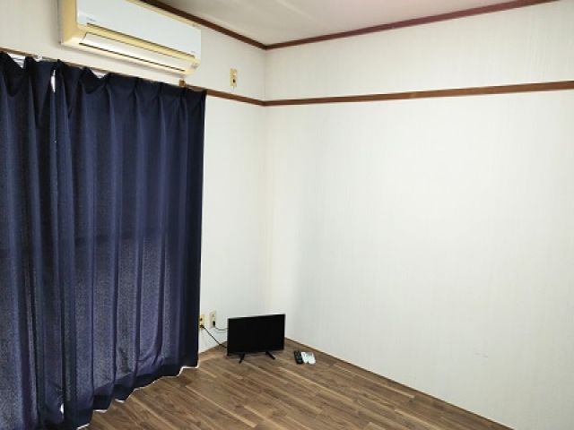 寮は近くのアパートです◇
個室内は広々しており荷物もたくさん置けます!!