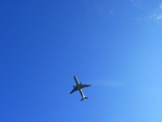 羽田空港⇒八丈島は飛行機で1時間程度で行けちゃいます！