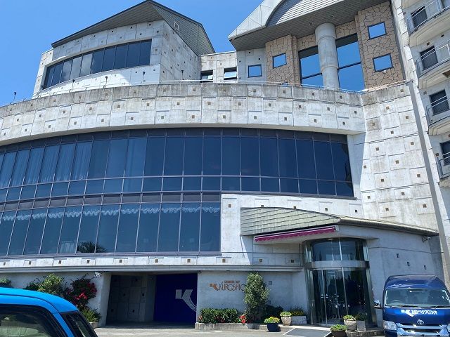 モダンなデザイナーズホテルでのお仕事♪館内も海がモチーフでおしゃれです◎