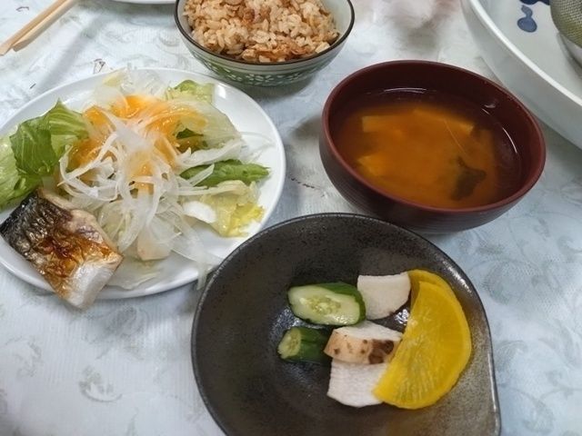 余った食材を用いて献立、賄い作成をお願いします！従業員30名程度になります☆