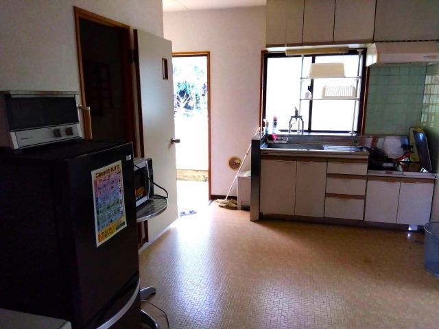 バナナワニ園から徒歩15分の場所に社員寮がございます！