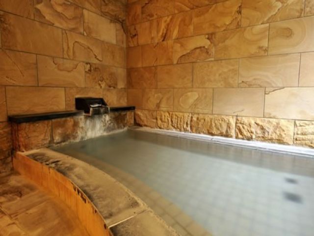 館内の大浴場に入浴できます。お仕事の疲れを癒してくださいね☆