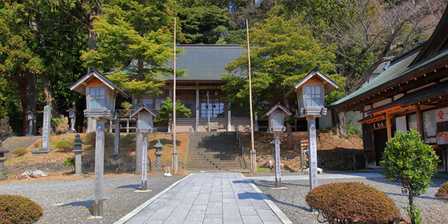 鳥海山大物忌神社