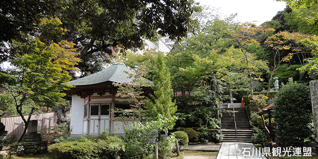 薬王院温泉寺