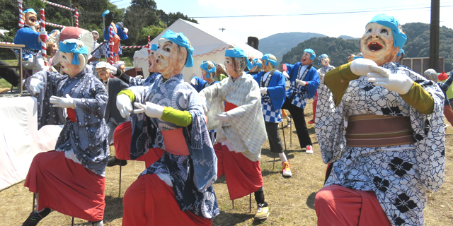 牛深ハイヤ祭り