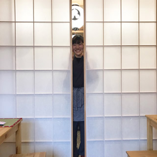 正直はじめはこんなに充実すると思ってなかったけど、仕事は普段やっているバイトと忙しさはあまり変わらなかったし、むしろ友達もできて毎日が新鮮ですごく楽しかったです。リゾートバイトやってよかったー!!