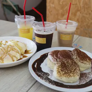 ふっわふわのパンケーキは何個でもいけちゃう~~♡( *´艸`)