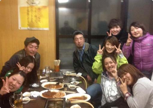 チームワークの良い職場!仲間同士、協力して地元リサーチに