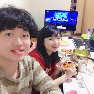 年越しは、ずっと憧れていた軽井沢で紅白歌合戦を見ながら過ごしました。以前では全く想像できなかった!ヒューマニックのお陰で、山ほどの思い出を作り出せた。心を込めて感謝します!
